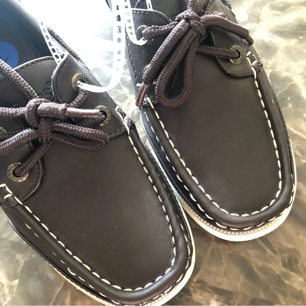 Bass Boys size 2 shoes NWOT